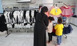 Konak Giysi Market'te bayram neşesi yaşandı