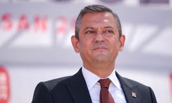 CHP'de Olağanüstü Kurultay İçin İmzalar Teslim Ediliyor
