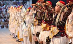 Konak'ın Halk Oyunları Şenliği'nde 20. yıl gururu
