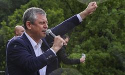 Müslim Sarı'dan Özgür Özel açıklaması