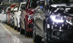 Otomobil ve hafif ticari araç pazarı daraldı
