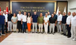 Altınordu Belediye Başkanı CHP'den ayrıldığını duyurdu