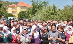 Gömceliler Başkan Çavuşoğlu'nu bağrına bastı