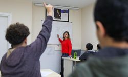 Buca Belediyesi'nden öğrencilere eğitim desteği