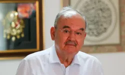 Burhan Özfatura hayatını kaybetti