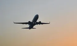 Havalimanında dron alarmı: 1800'den fazla yolcu etkilendi