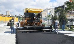 Kuşadası Belediyesi'nden Değirmendere'de asfalt mesaisi