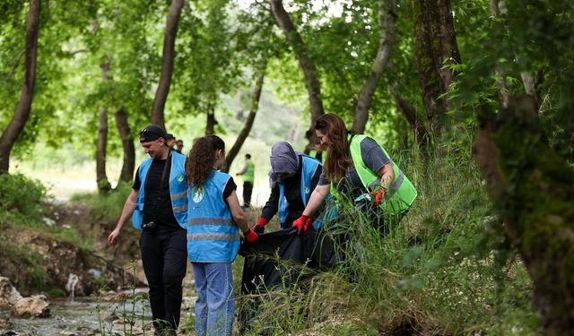 Buca Belediyesi ve doğaseverlerden çevre seferberliği