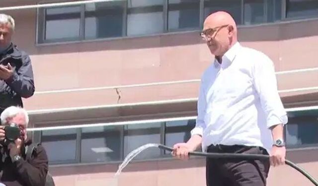 CHP Genel Merkezi'nde hortumlu nöbet