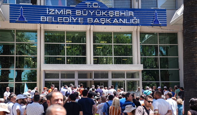İzBB'ye opreasyon..! 3 kişi gözaltında
