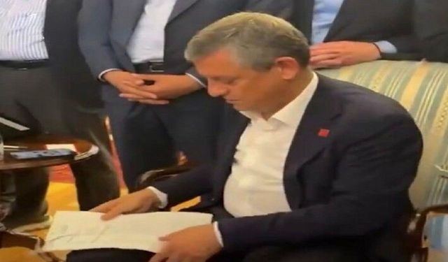 Özgür Özel tebligatı yırttı: 'Baba ocağı yıkıldı'