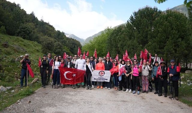 Potadan zirveye, sahneden ödüle '19 Mayıs'