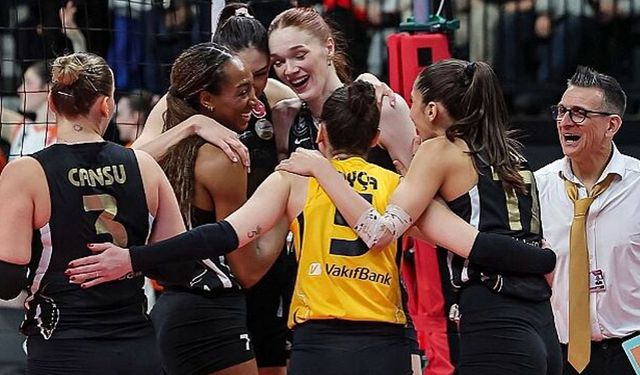 VakıfBank'tan tarihi geri dönüşle final bileti