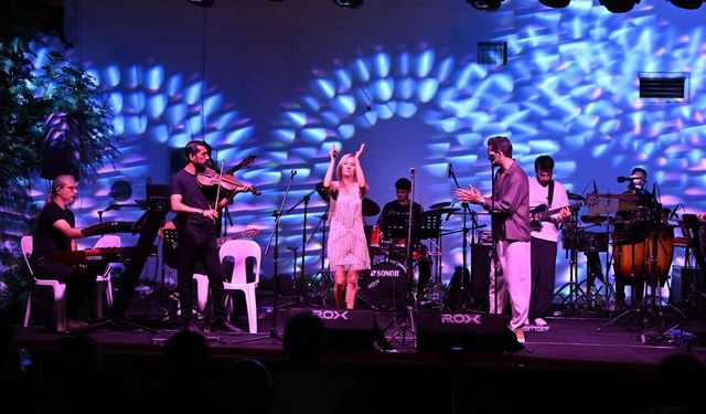 Manisa'da pop müziği rüzgârı esti