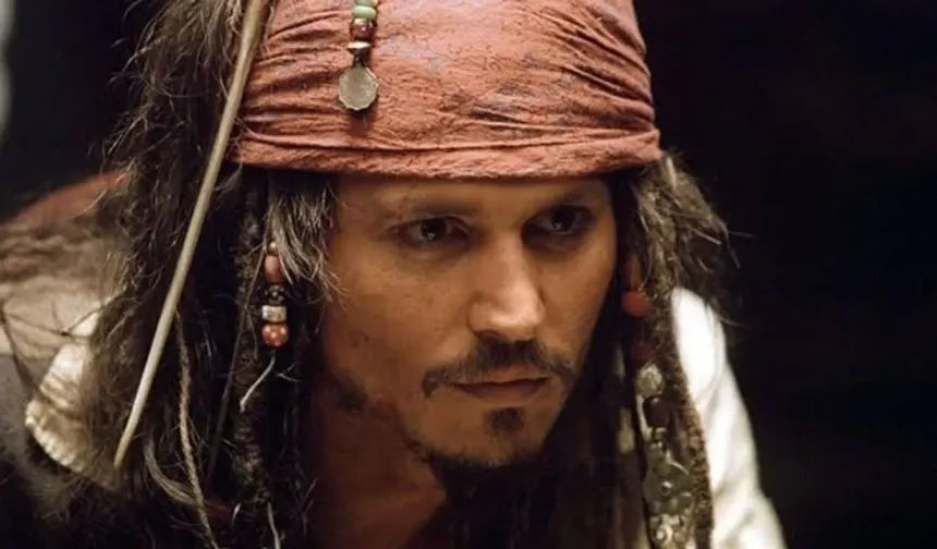 Johnny Depp, Karayip Korsanları için geri dönüyor mu?