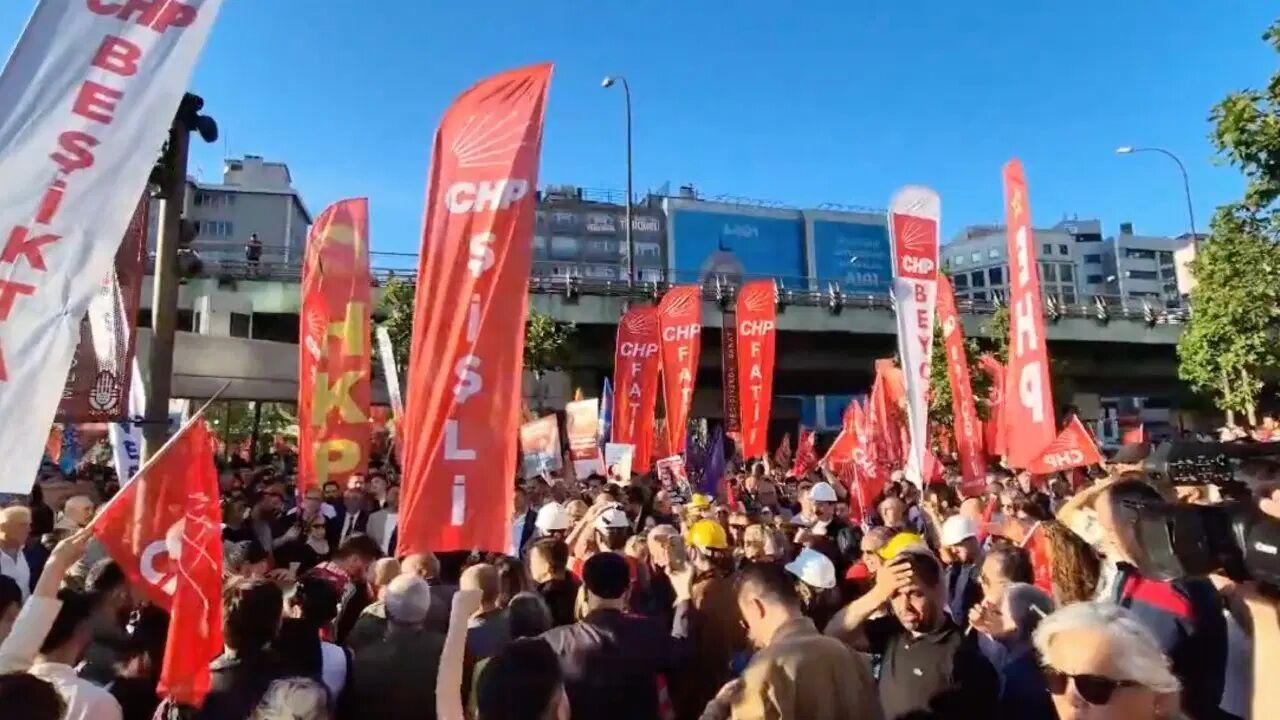 İstanbul'da üç noktada demokrasi eylemi