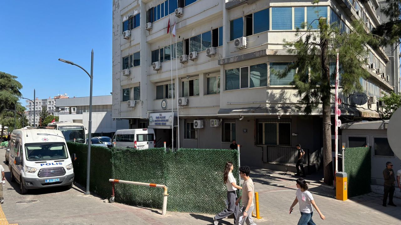 Buca Belediyesine operasyon: İşte o isimler: