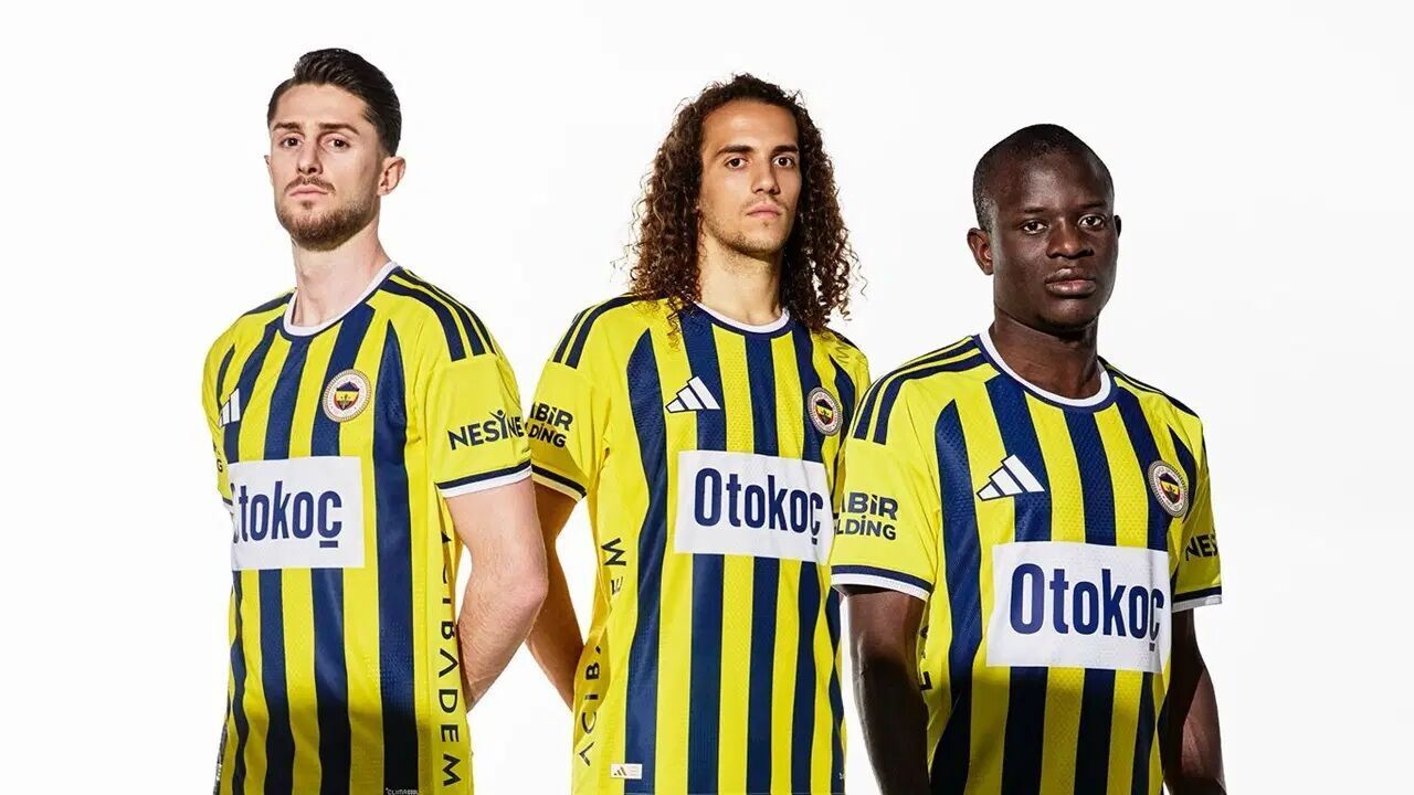 Fenerbahçe 2026-2027 Sezonu Formalarını Tanıttı