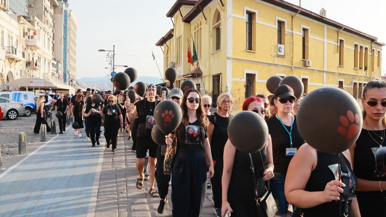 Hayvan hakları için sessiz protesto!