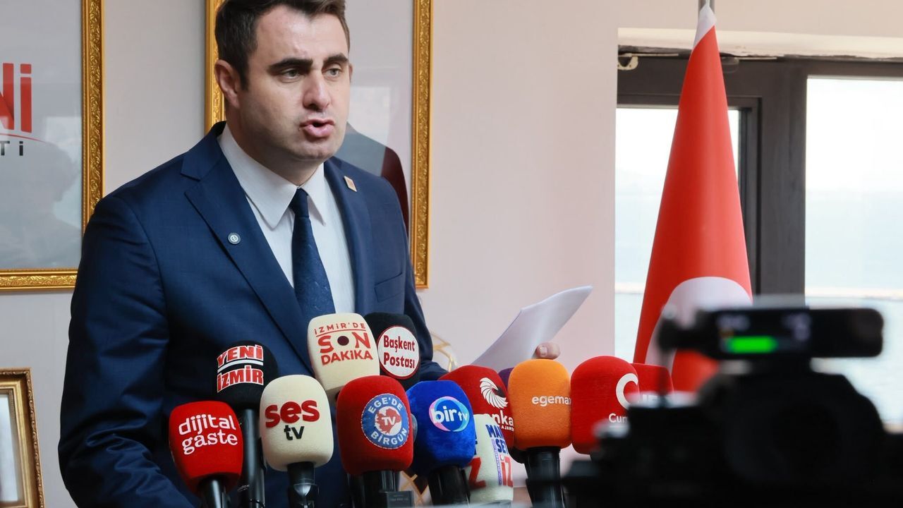 Yeni Parti İzmir'de 30'da 30!