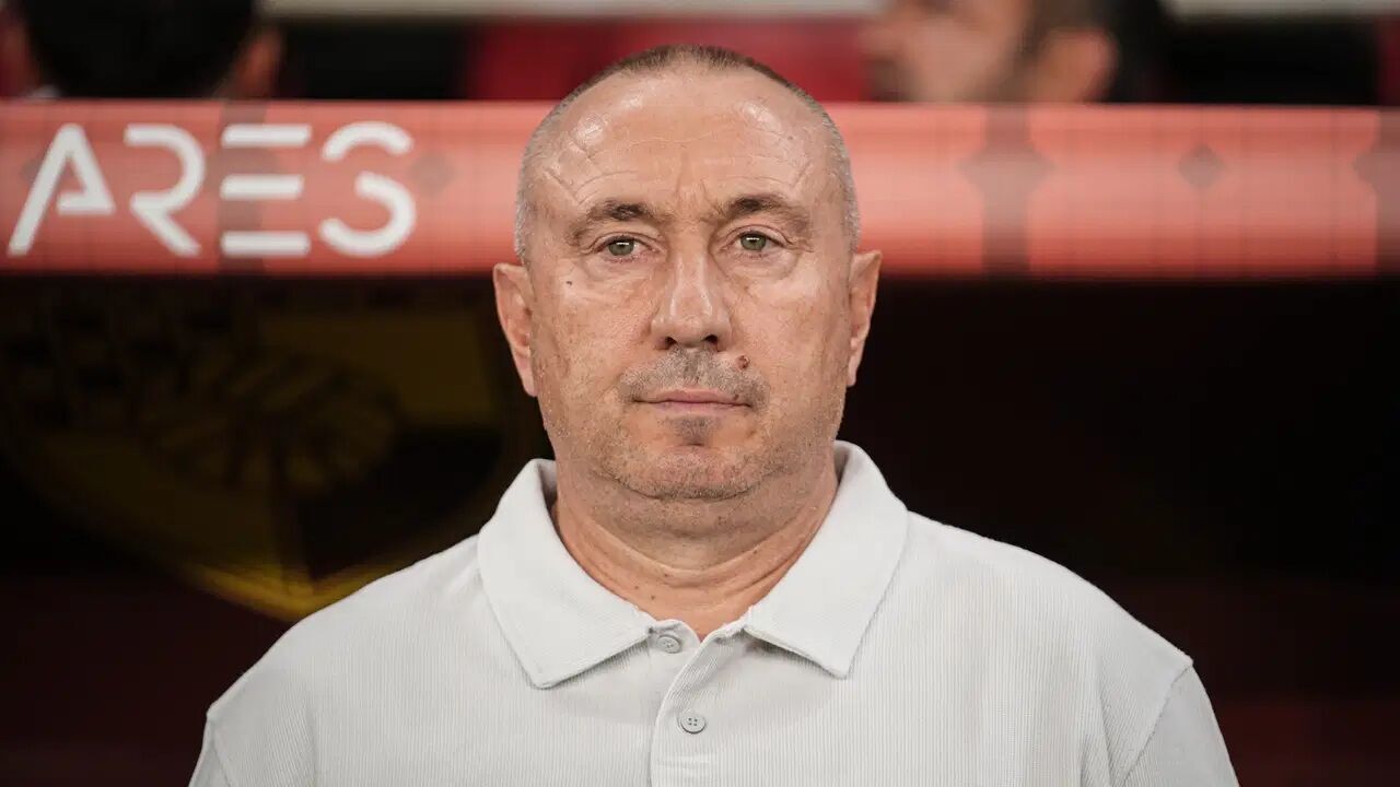 Göztepe, Stoilov'un sözleşmesini 2028'e uzattı