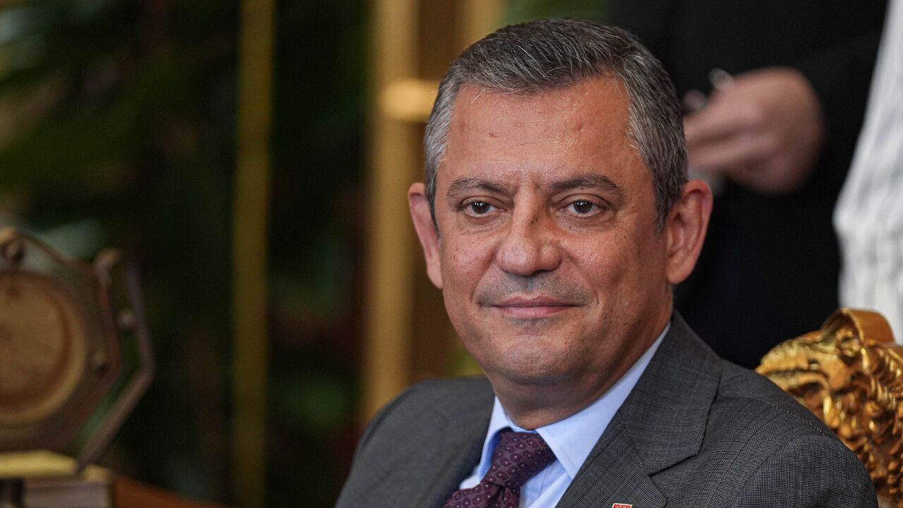 Mansur Yavaş'ın adaylığına Özel'den yanıt