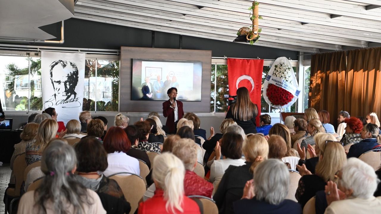Kuşadası'nda 'kadınlar var, herkese barış zirve 2026 buluşması' başladı